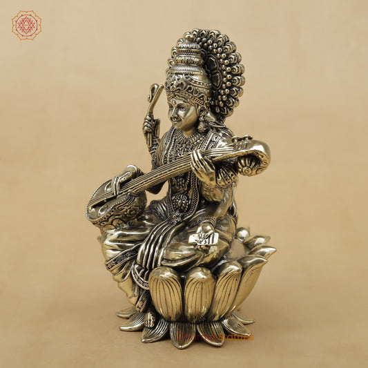 Brass Saraswati Fine, 6"