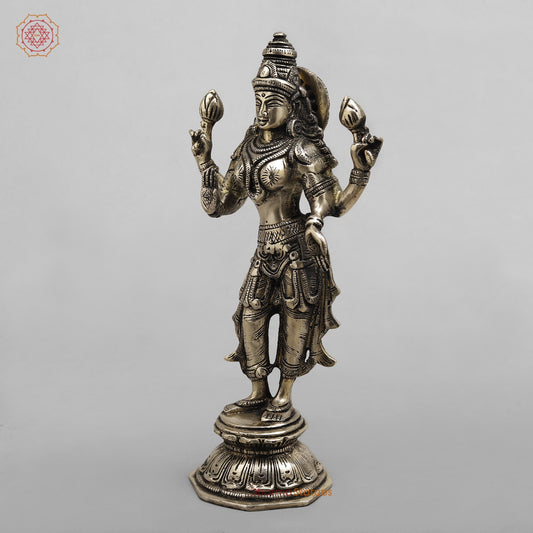 Brass Lashmi standing , Smooth finish 10”