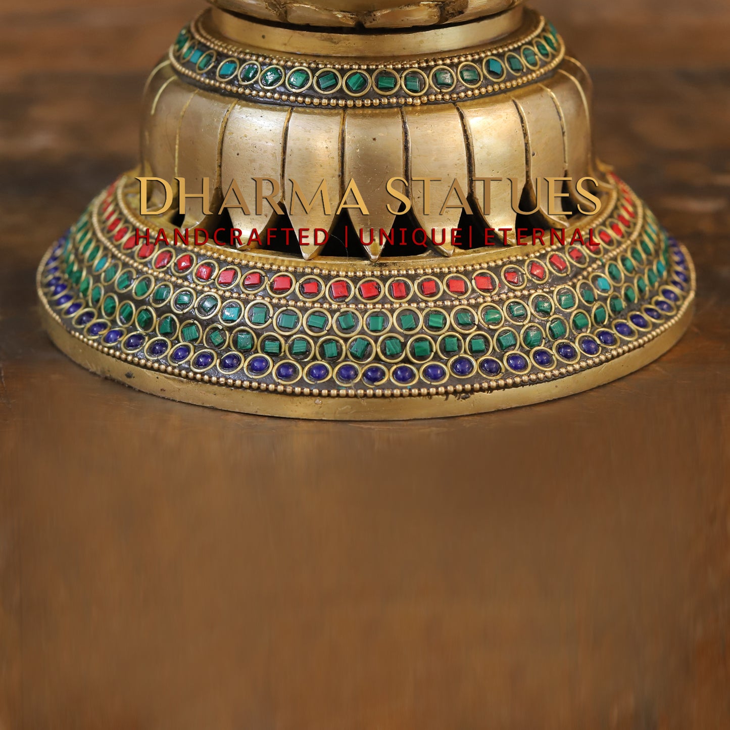 Brass shankh chakra Lamp, Golden & Stonework, 9.5"