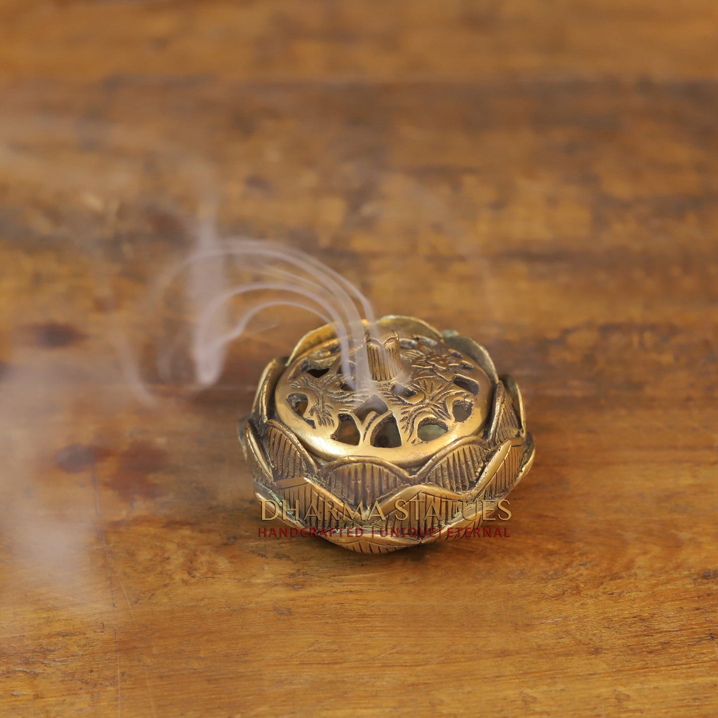 Brass Lotus Shaped Inscense Burner, Fine Golden Finish 2.5"