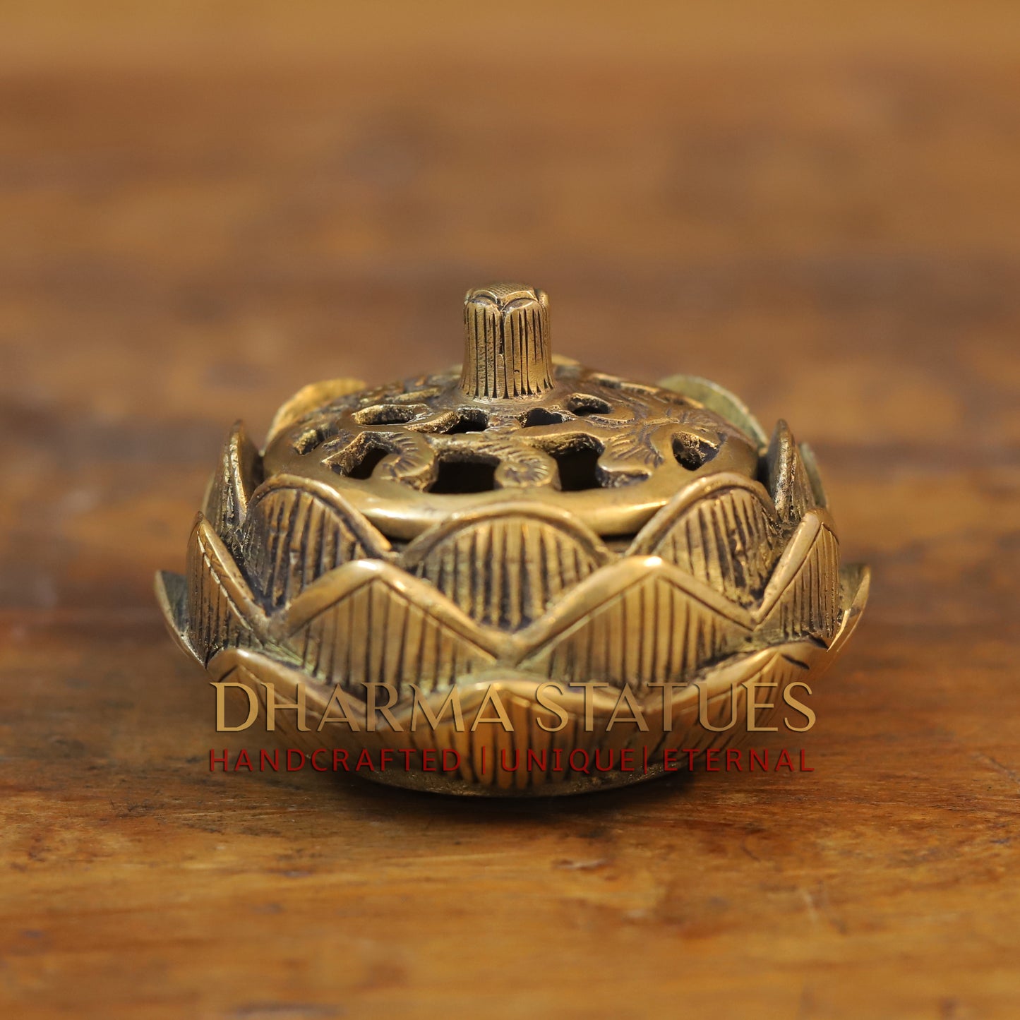 Brass Lotus Shaped Inscense Burner, Fine Golden Finish 2.5"