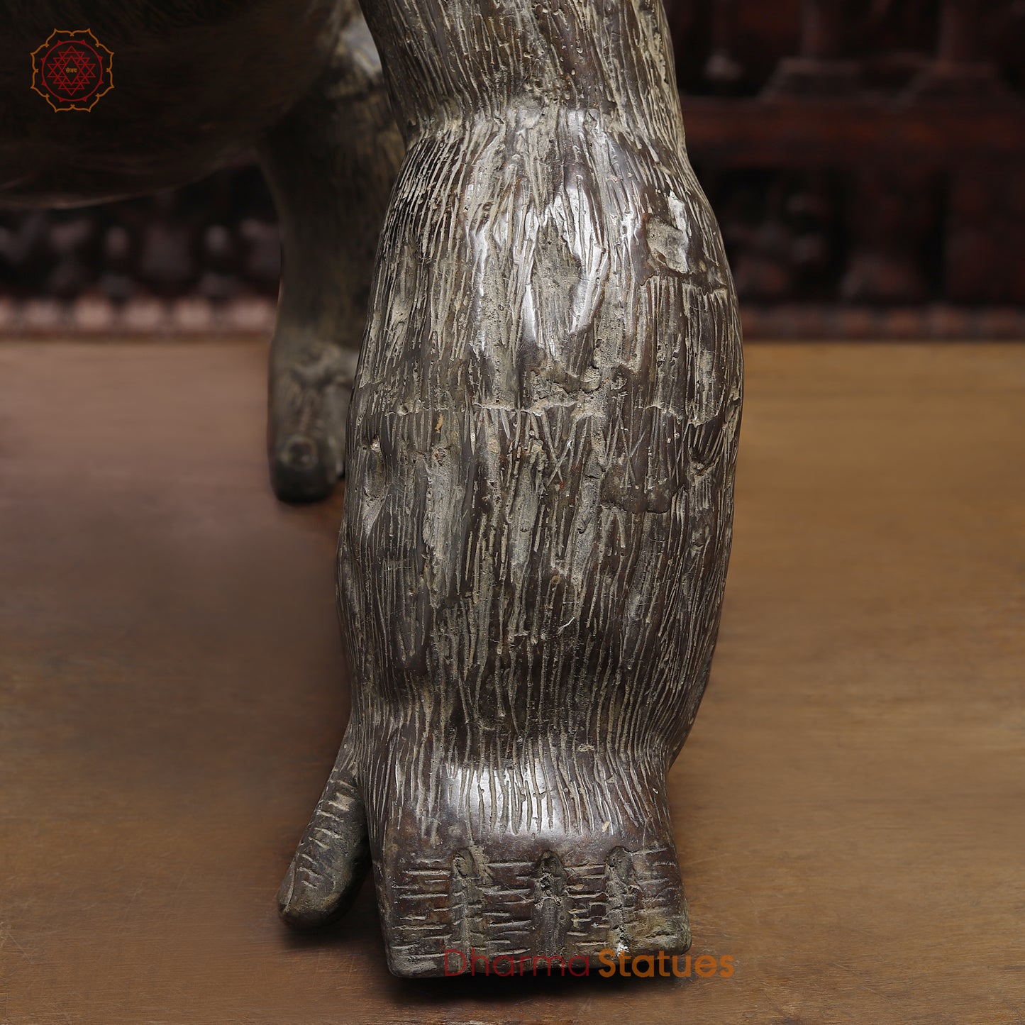 Brass Gorilla, Grey Finish, 24"