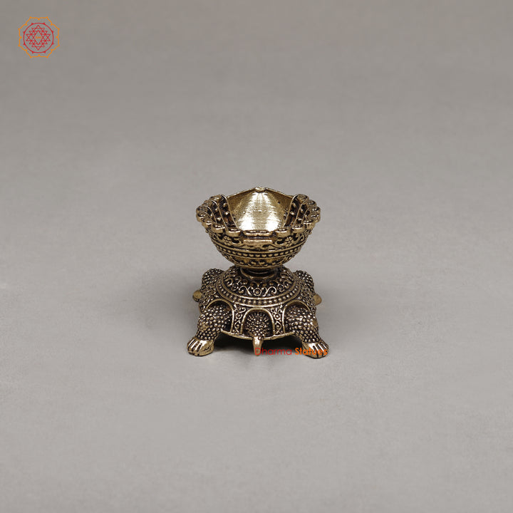 Brass Tortoise Lamp (Diya), 2"