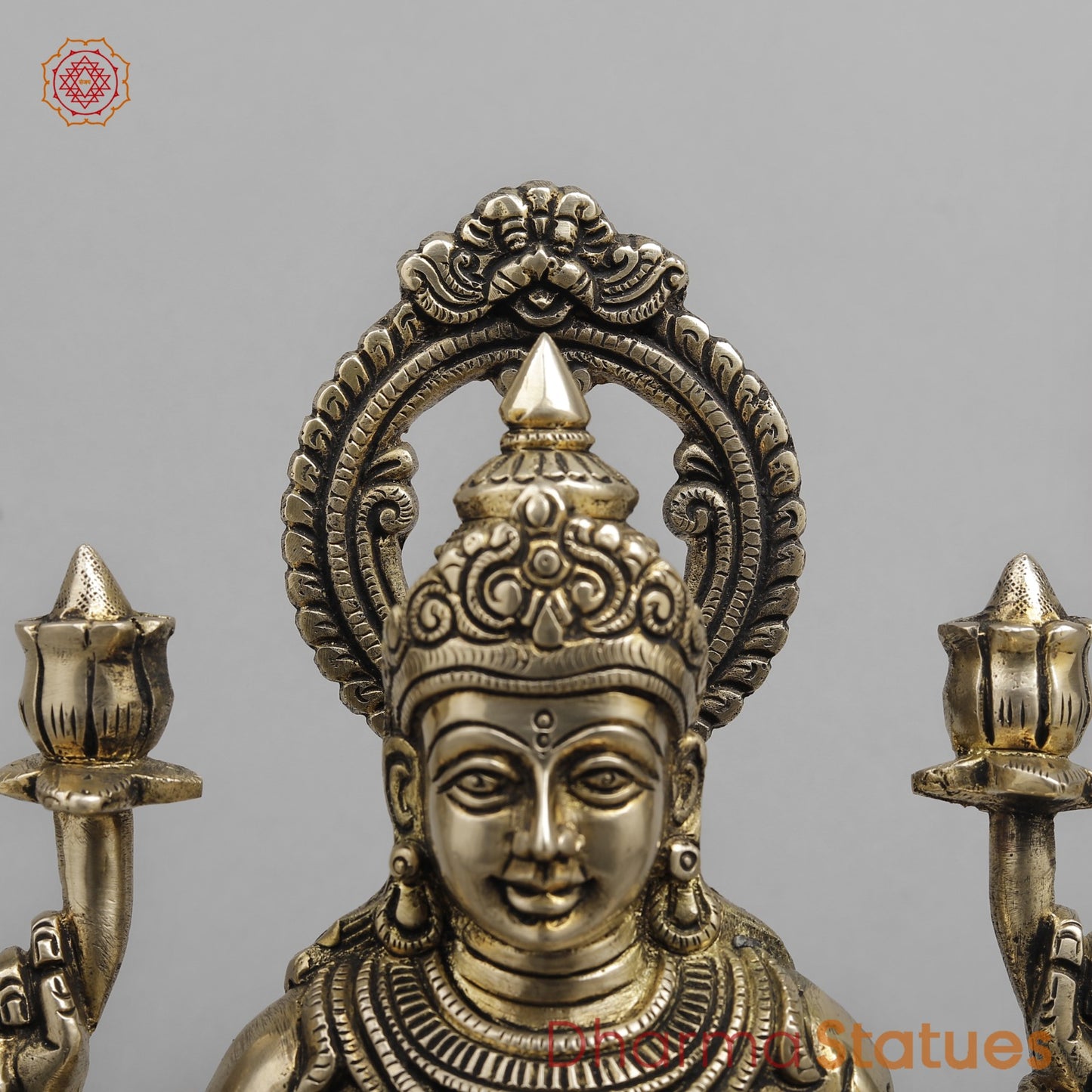 Brass Laxmi Seated Fine, Smooth finish 10”