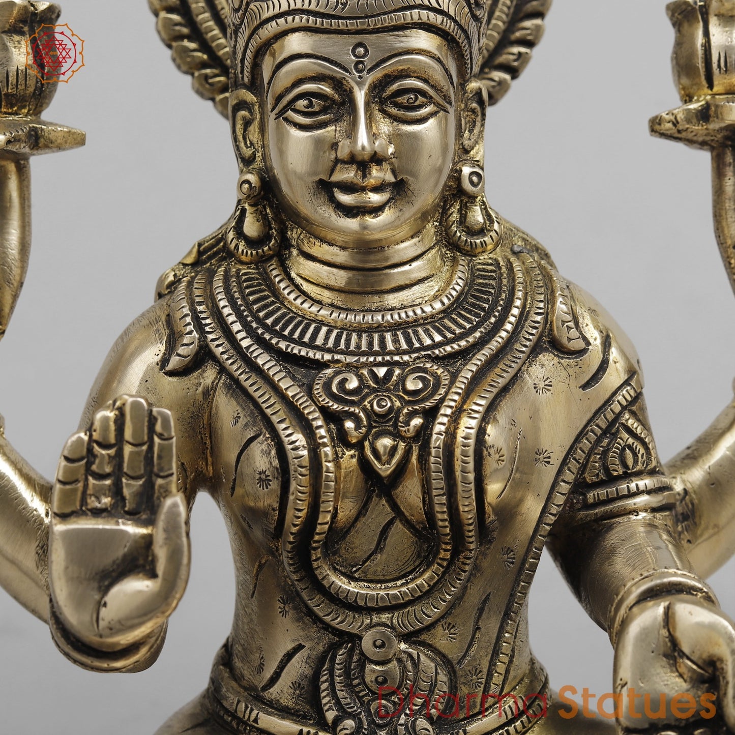 Brass Laxmi Seated Fine, Smooth finish 10”