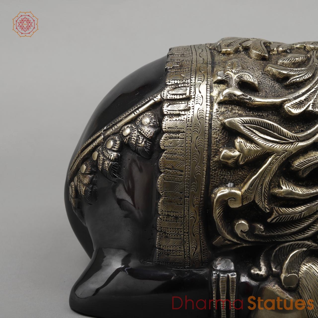 Brass Nandi Seated Fine, Royal Black Finish 21”