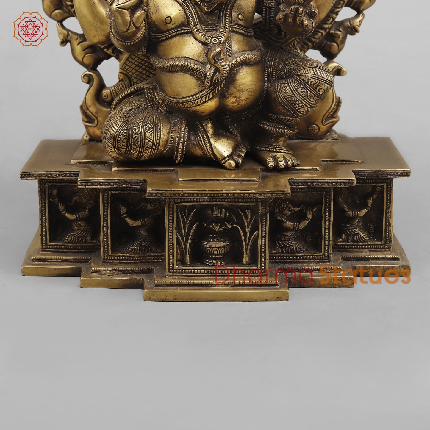 Brass Ganesh With Arch Fine, Antique Finish 19”