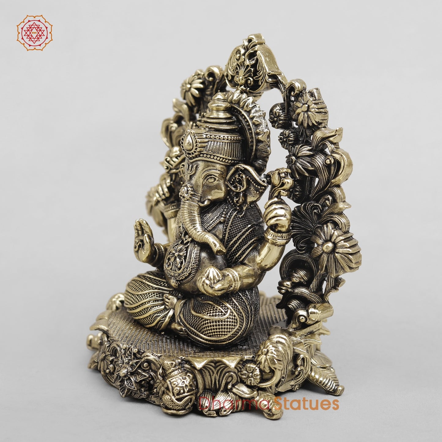 Brass Ganesh Seated Fine With Arch 5”
