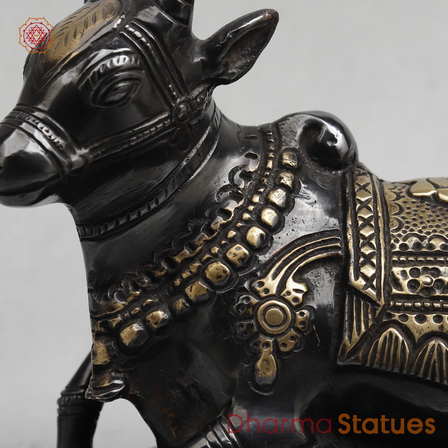 Brass Nandi seated Fine, Royal black Finish 8”