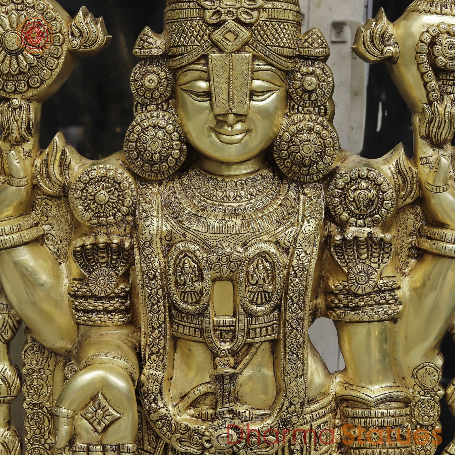 Brass Tirupati Balaji With Shankh Chakra Lamps And Keertimukh Arch Fine, Copper and Gold Finish 62”