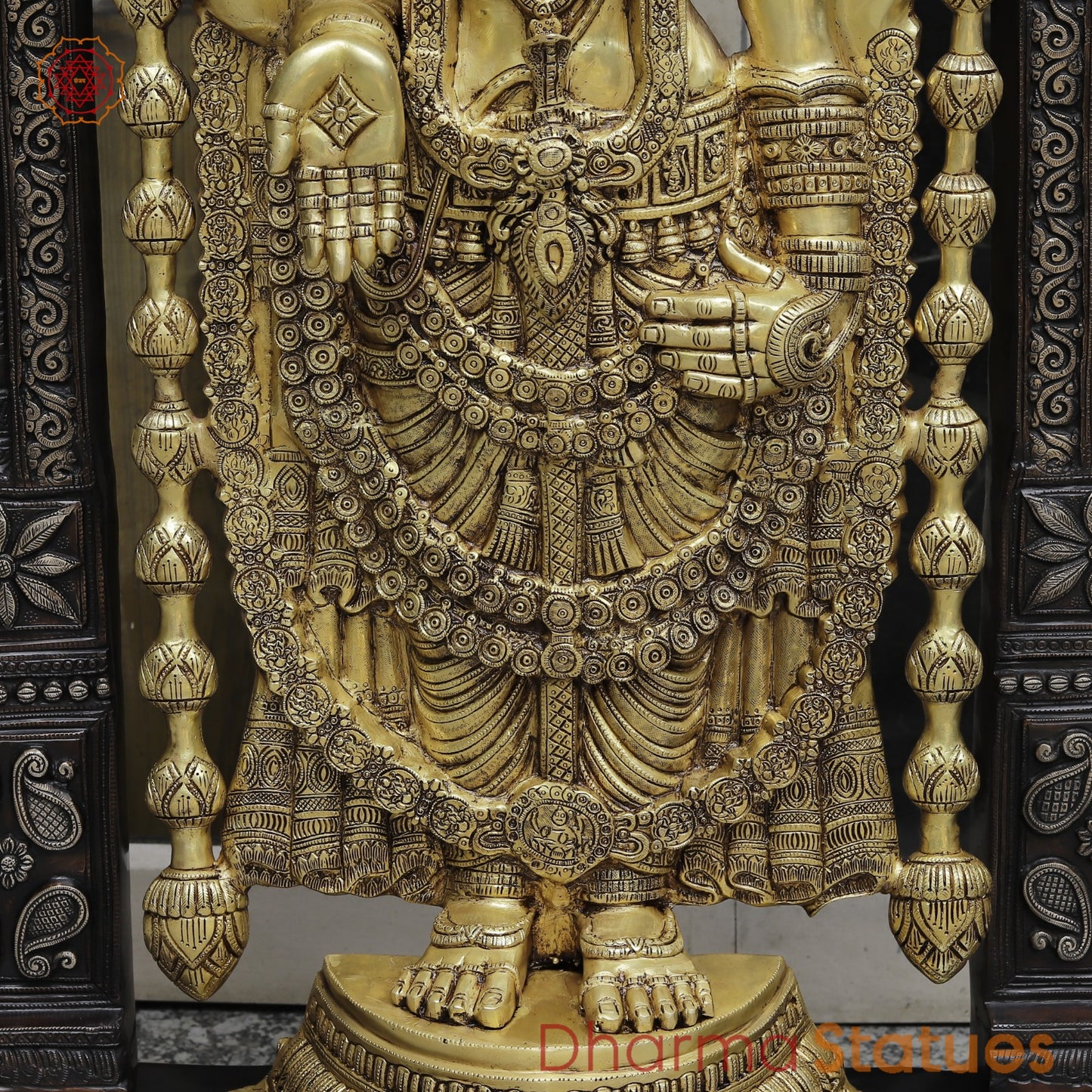 Brass Tirupati Balaji With Shankh Chakra Lamps And Keertimukh Arch Fine, Copper and Gold Finish 62”