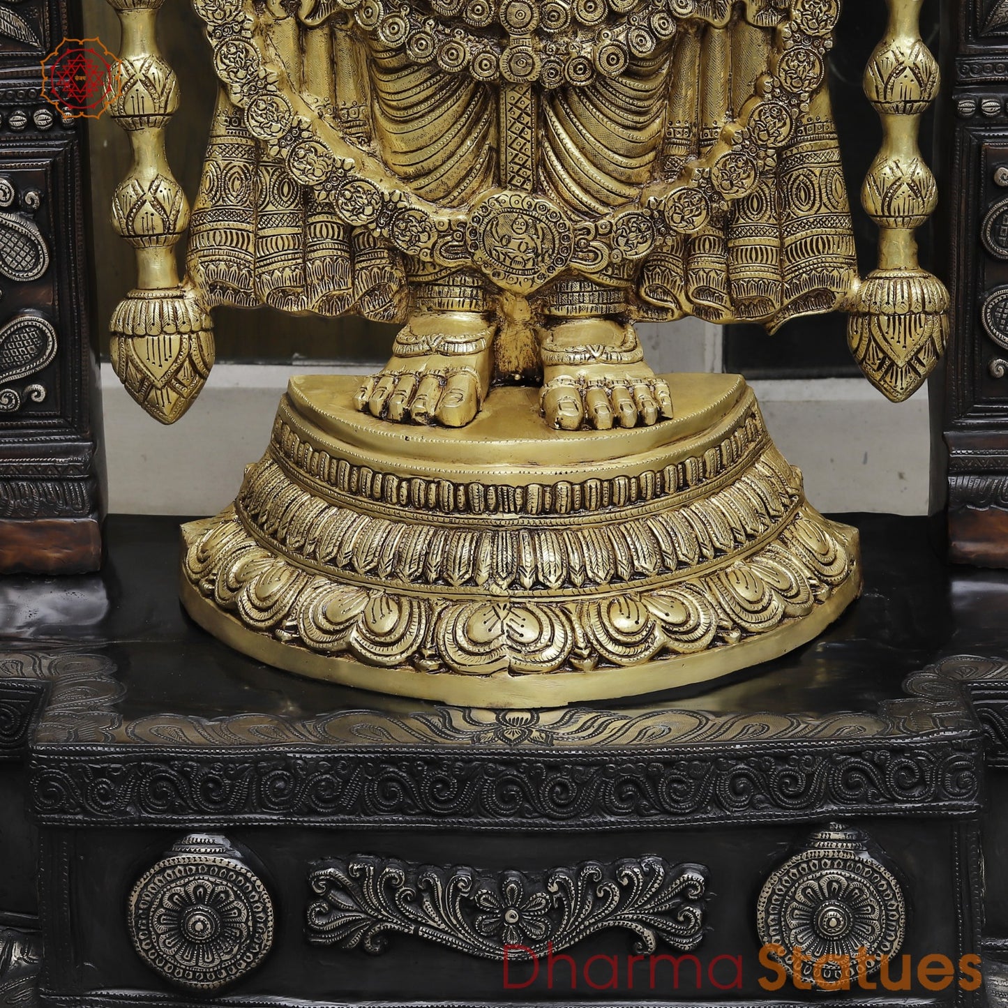 Brass Tirupati Balaji With Shankh Chakra Lamps And Keertimukh Arch Fine, Copper and Gold Finish 62”