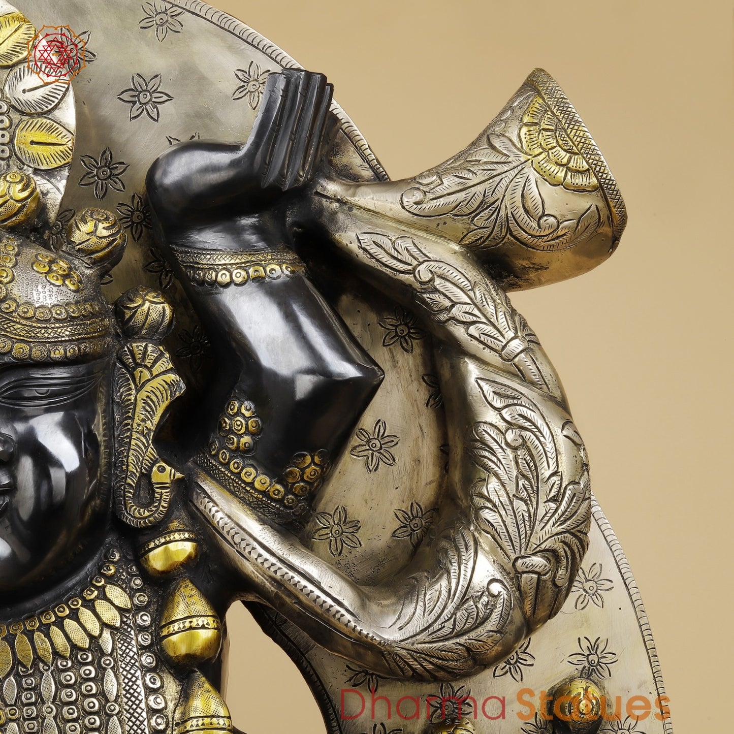 Brass Srinath Ji standing With Arch Fine, Black And Gold finish 36”