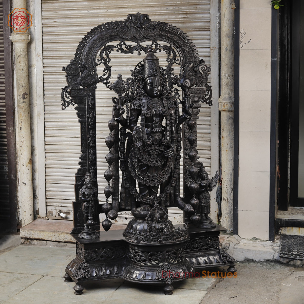 Bronze Tiruapti Balaji Fine with Dhanlakshmi and Arch, Natural Bronze Finish 70”